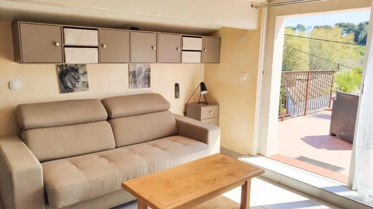Villa Reiala Plan-De-Cuques مارسيليا 0*,